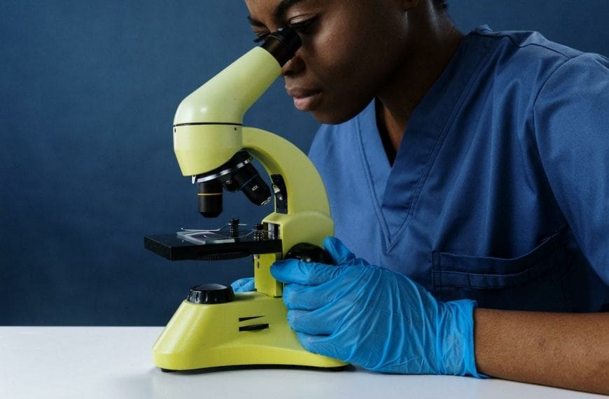 Medical Laboratory Science vs Science Laboratory Technology in Nigerian Universities