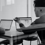 Peer feedback in writing Problems and prospects