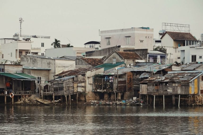 Poverty as a catalyst for psychological disorder A case study of J.M. Coetzee’s Life and Times of Michael K.