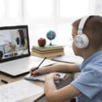 WHY DISTANCE ELEARNING SERVICES IS A BETTER OPTION FOR LEARNERS