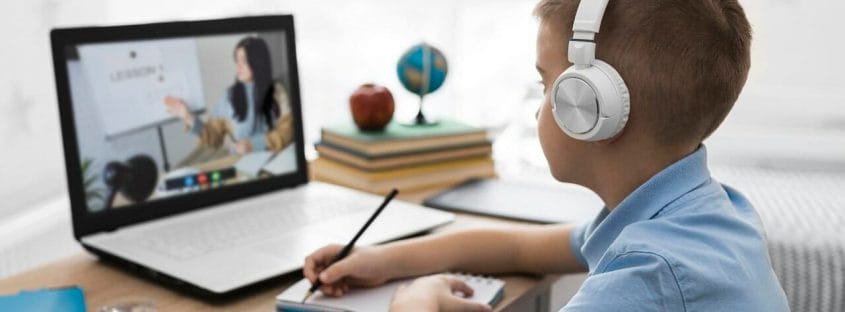 WHY DISTANCE ELEARNING SERVICES IS A BETTER OPTION FOR LEARNERS