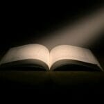 How to write an engaging book review in 2023