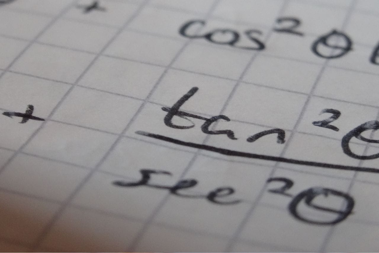 WHY TRIGONOMETRY IS USED IN RIGHT TRIANGLES visual data 6